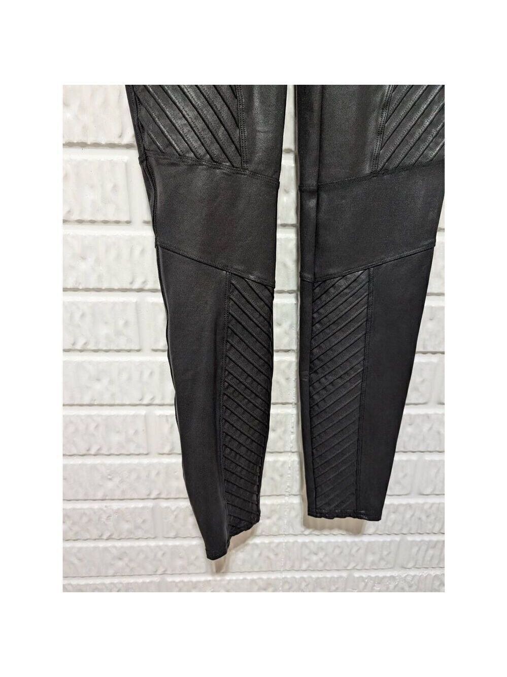 Spanx Women's Black Solid Mid-Rise Faux Leather Leggings Size L - Picture 6 of 9